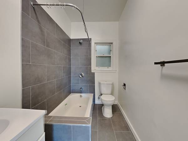  Alcatraz Ave Oakland Apartment photo 4