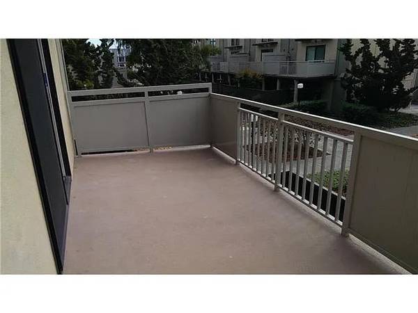 Houses on Admiralty Ln · San Mateo photo 5