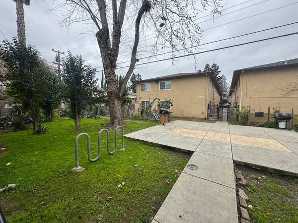 Apartments on Menker Ave · San Jose photo 3