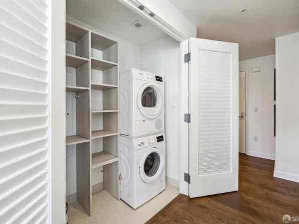 Rockwell Apartments photo 5