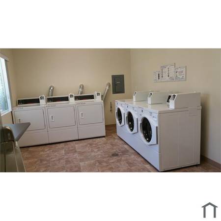 2BR/1BA Apartment · San Jose photo 5
