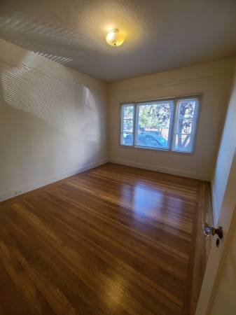 Apartments on Walnut St · Berkeley photo 5