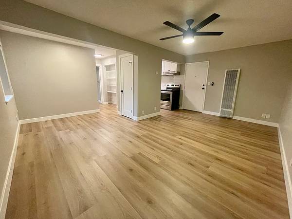 1BR/1BA Single Family House on 2nd St · Hayward photo 5