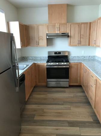 1BR/1BA Apartment on Santa Rosa Avenue · Santa Rosa photo 4