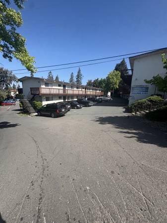 2BR/1BA Apartment on Manchester Rd · San Leandro photo 2