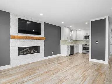 1BR/1BA Single Family House on E Cliff Dr · Santa Cruz photo 4