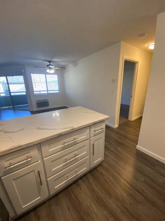 Deer Park Apartments photo 4