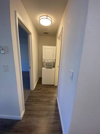 Deer Park Apartments photo 5