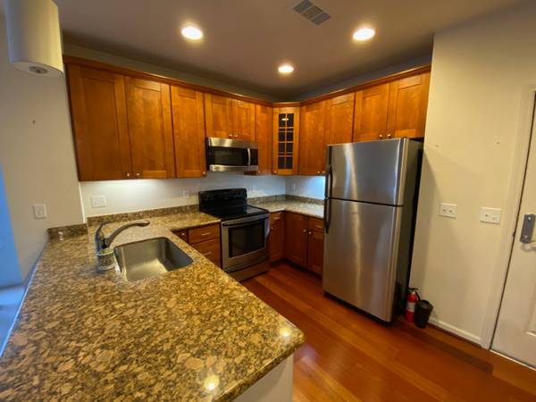 Condos on Fruitdale Avenue · San Jose photo 5