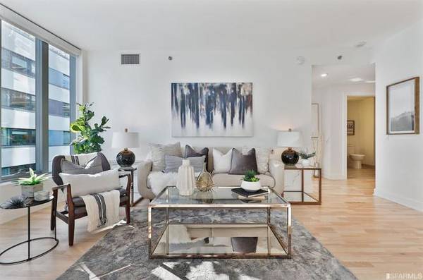 Condos on Main St Unit · San Francisco photo 4
