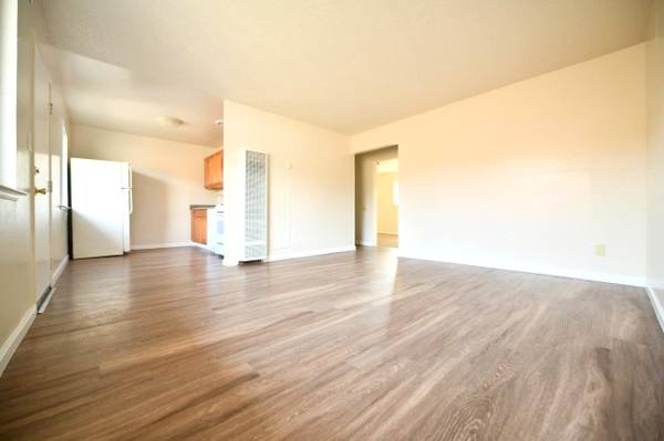 Apartments on Harrison Street · Oakland photo 3