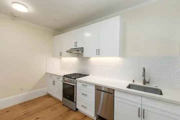 Apartments on 17th Street · San Francisco photo 2