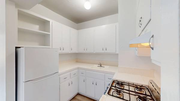 Apartments on Birch Street · San Francisco photo 2
