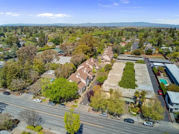 1BR/1BA Condo on Middlefield Road · Palo Alto photo 5