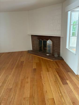 1BR/1BA Apartment on Sir Francis Drake Boulevard · San Anselmo photo 5