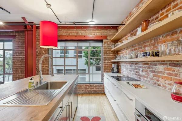 Lofts on Delancey St · San Francisco photo 4
