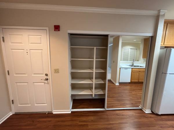 Apartments on South El Camino Real · San Mateo photo 3