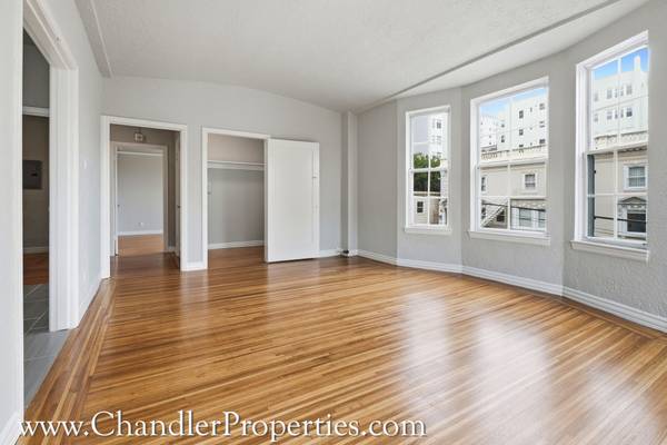 1845 Franklin photo 4