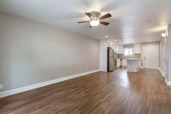 Apartments on Fremont Blvd · Fremont photo 4