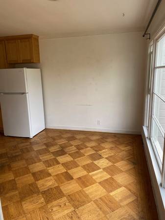 2 BEDROOM SUNSET HOUSE - PLUS BONUS ROOM photo 4