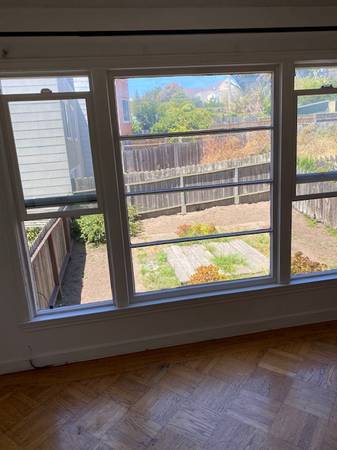 2 BEDROOM SUNSET HOUSE - PLUS BONUS ROOM photo 5