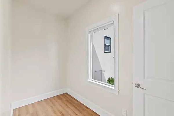 Flats on Merritt Avenue · Oakland photo 4