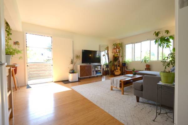 466 Thirty-Seventh photo 2