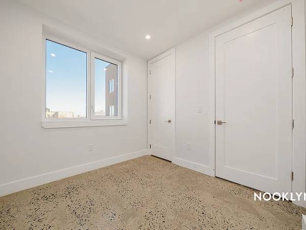 Apartments on E Maude · Sunnyvale photo 3