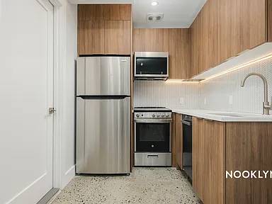 Apartments on E Maude · Sunnyvale photo 5