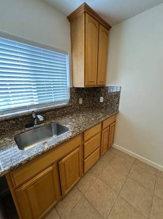 Bright And Updated 1 Bedroom 1 Bath Upstairs Apartment In Sunnyvale photo 4