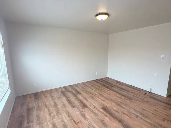 1BR/1BA Apartment on Judah St · San Francisco photo 5
