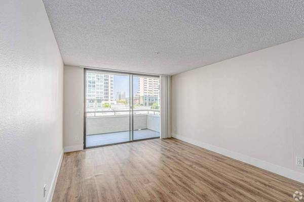 Modern Living In Somo Village-brand New 2025 Build! photo 2