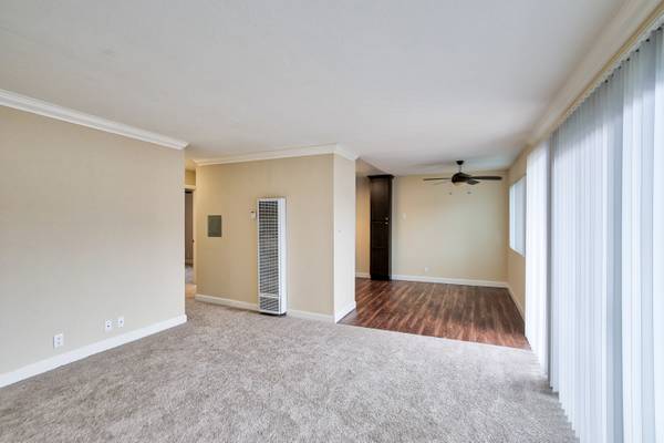 2BR/1BA Apartment on Paloma Ave · Pacifica photo 2
