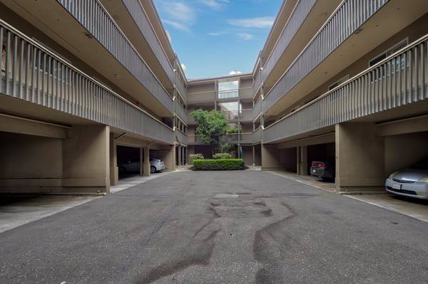 2BR/1BA Apartment on Paloma Ave · Pacifica photo 3