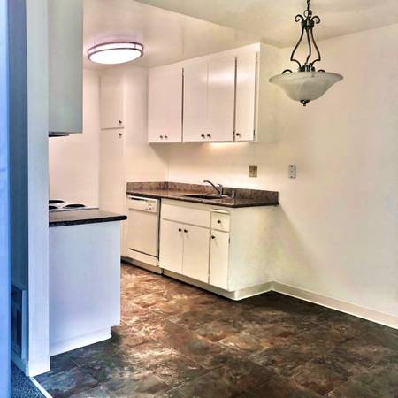 1BR/1BA Apartment on Mowry Ave · Fremont photo 5