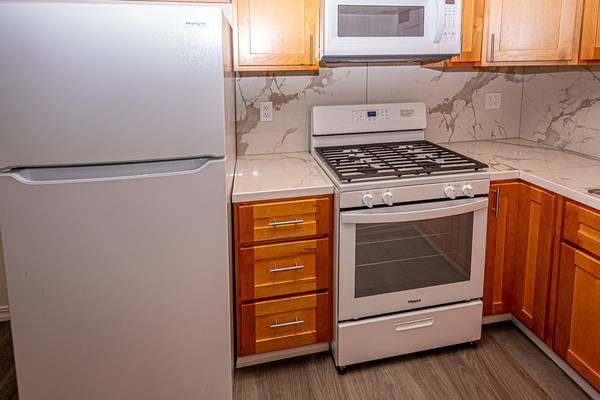 921-945 High School Way, Mountain View, CA 94041 photo 4