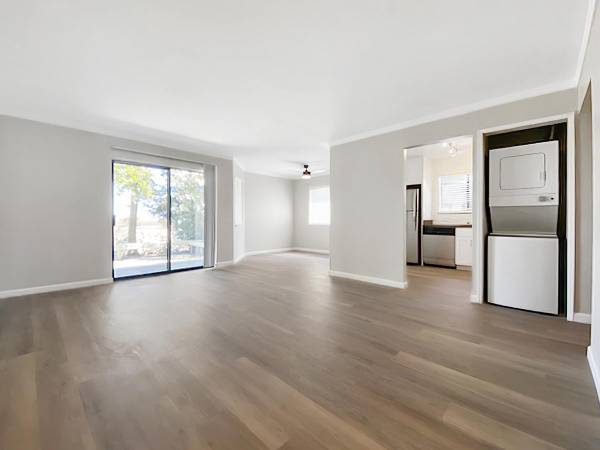 Apartments on North Ave. · San Rafael photo 4