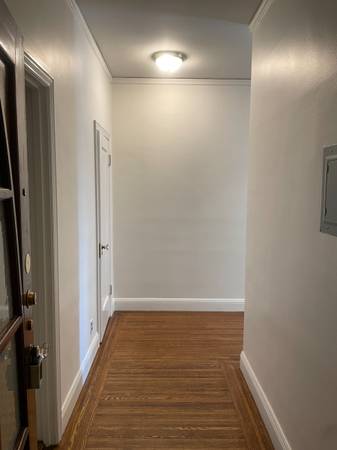 California & Pierce Apartments photo 3