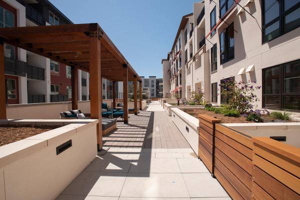 Apartments on S Delaware St · San Mateo photo 2