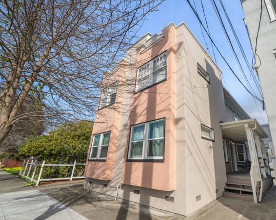 1BR/1BA Apartment on Wheeler St · Berkeley