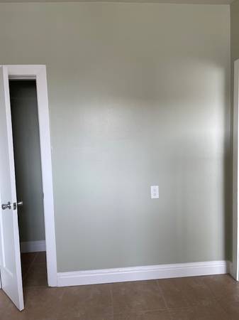 Kensington Manor Apartments photo 4