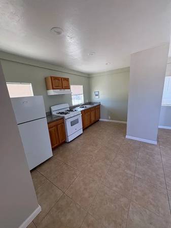 Kensington Manor Apartments photo 5