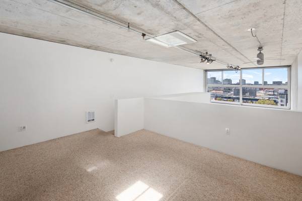 Yerba Buena Lofts photo 5