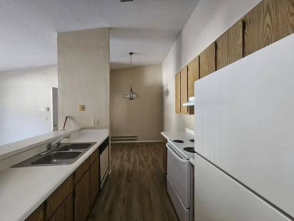 1BR/1BA Apartment on Lancaster · Pittsburg photo 2