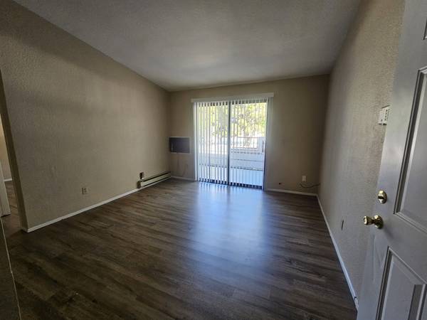 1BR/1BA Apartment on Lancaster · Pittsburg photo 5