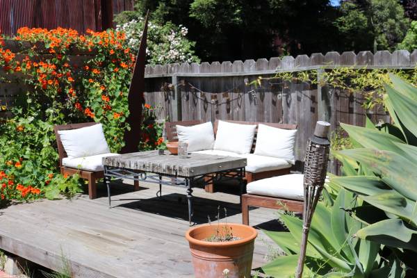 1BR/1BA Duplex on Hannah Street Unit A · Emeryville photo 2