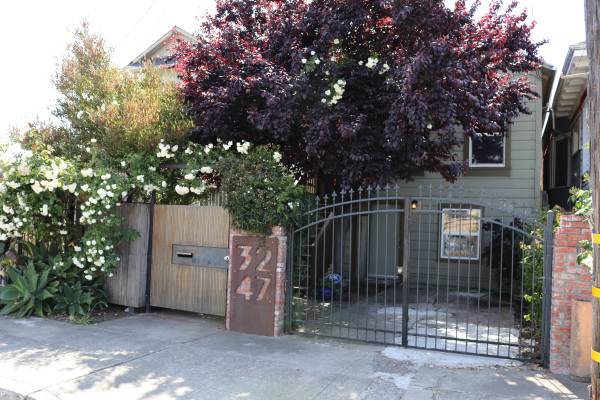 1BR/1BA Duplex on Hannah Street Unit A · Emeryville photo 5