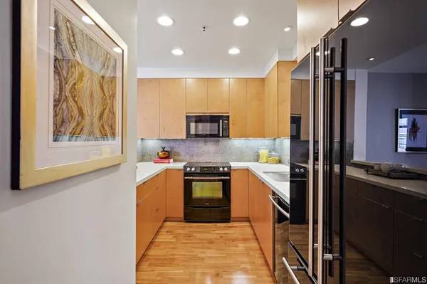 Condos on Sutter Street · San Francisco photo 3