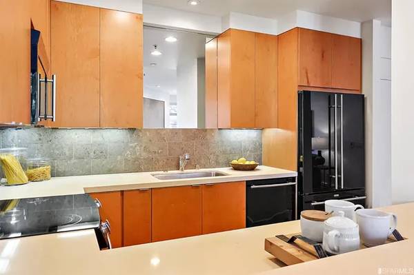 Condos on Sutter Street · San Francisco photo 4