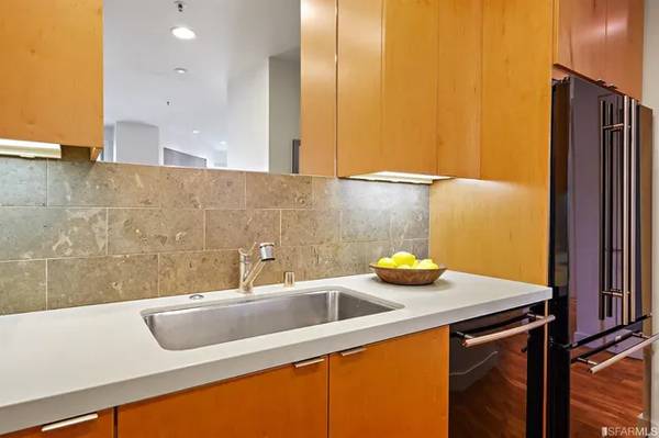 Condos on Sutter Street · San Francisco photo 5